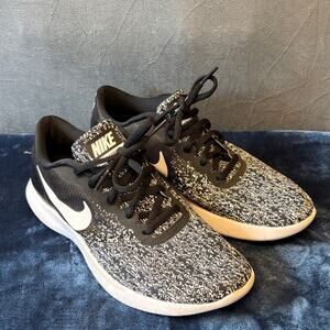 Nike Flex Contact Running Shoes Women's 8 Black White Lightweight Workout Gym